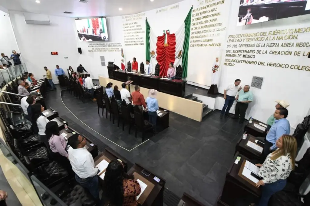 Da entrada Congreso local a iniciativas del gobernador, entre ellas la ampliación de horario de bares