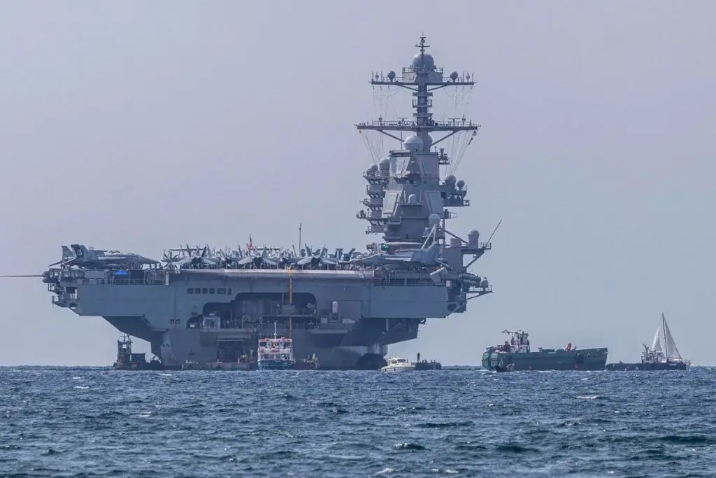 EE.UU. envía otro buque lanzamisiles al Caribe entre avisos de próximos ataques a Venezuela