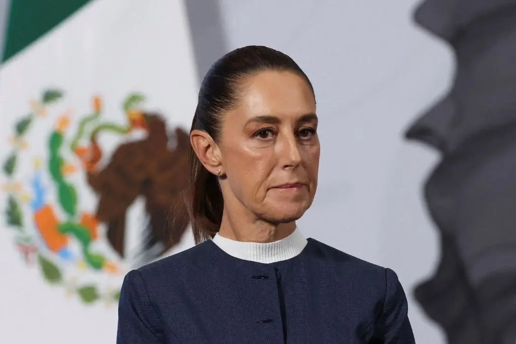 Sheinbaum es declarada persona non grata  por Congreso de Perú