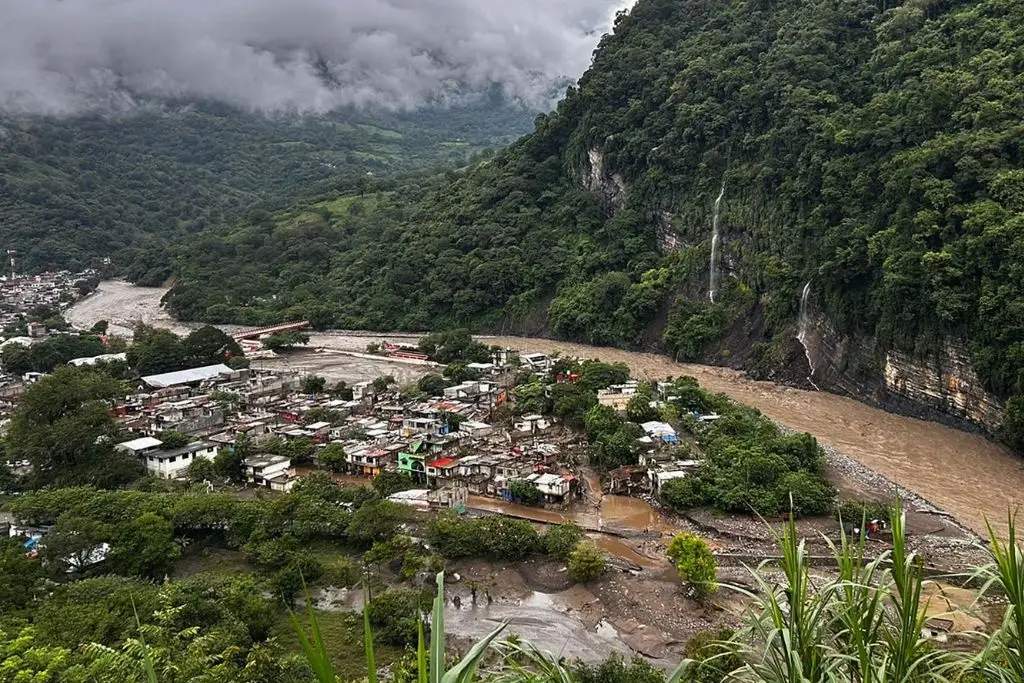 Veracruz exenta de impuestos a damnificados por lluvias e inundaciones 