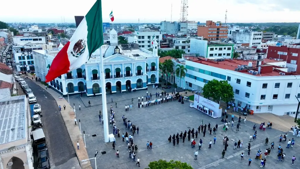 Gobierno de Tabasco realiza acto cívico por la Revolución Mexicana