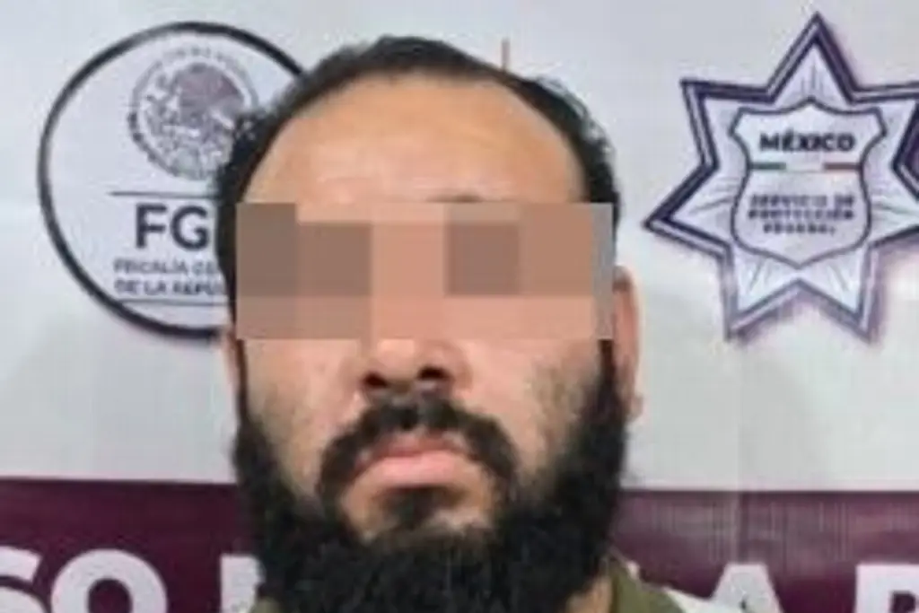 Detienen en Paraíso a sujeto por presunta extorsión y narcomenudeo