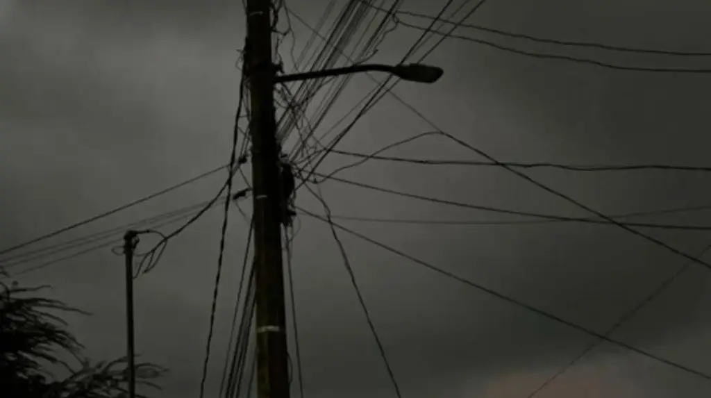 Fallan luminarias en calle Reforma de Huimanguillo 