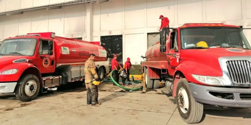 Inicia acercamiento entre PC y Finanzas para aumento salarial del 30% a bomberos 