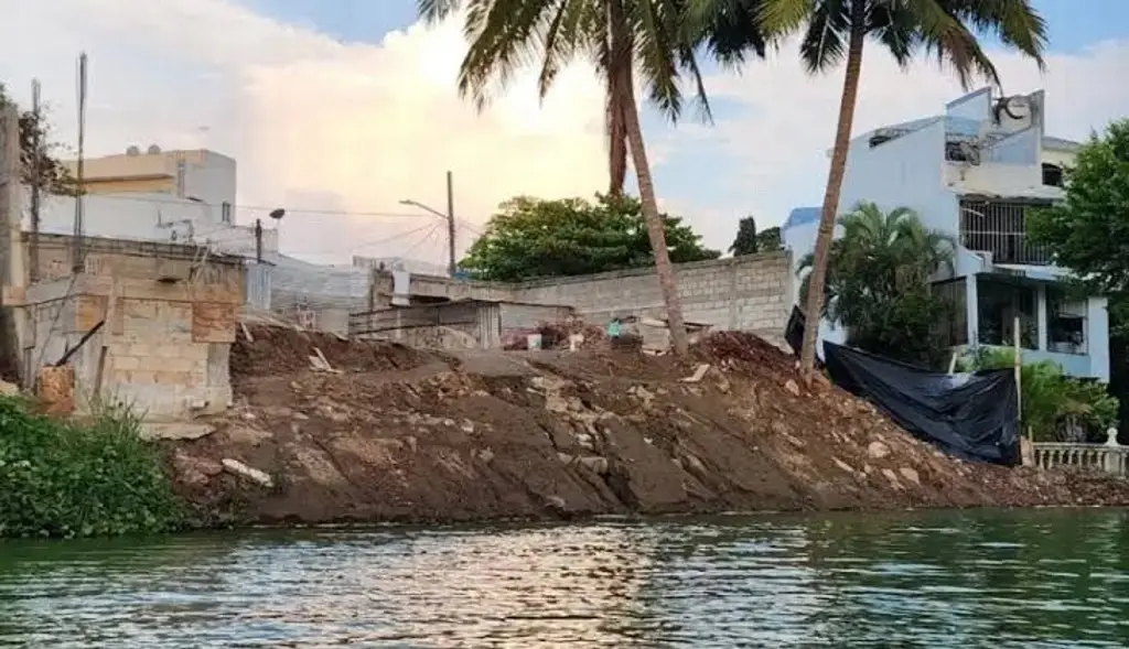 Ordenarán desalojo de invasiones en la Laguna de las Ilusiones