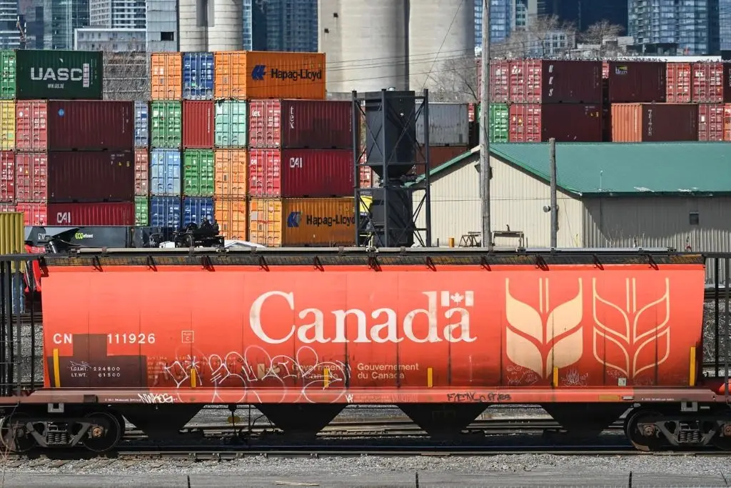 Trump amenaza a Canadá con un arancel del 100 % si firma un acuerdo comercial con China