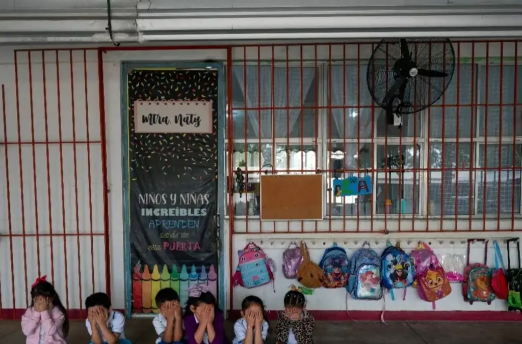 Padres de familia de escuelas cercanas a refinería Olmeca se reunirán con directivos de PEMEX 