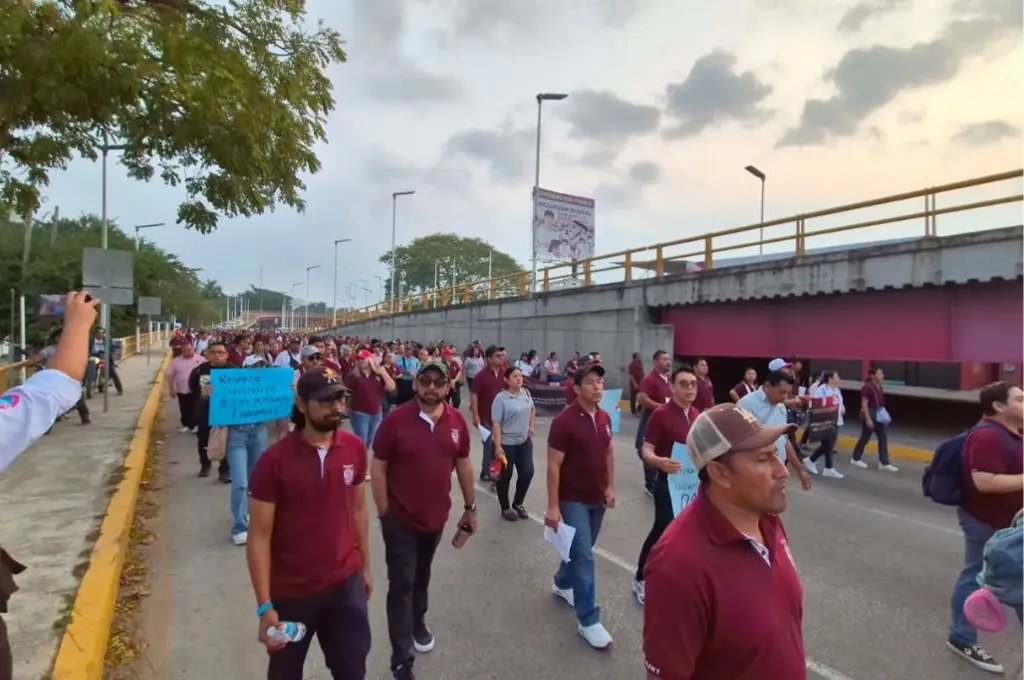 Marchan trabajadores del STAIUJAT: horario, rutas y calles afectadas