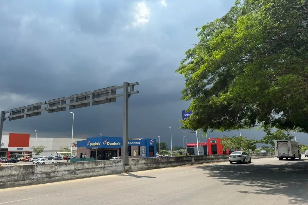 Frente frio 37 provocará lluvias moderadas a fuertes en Tabasco, informa IPCET