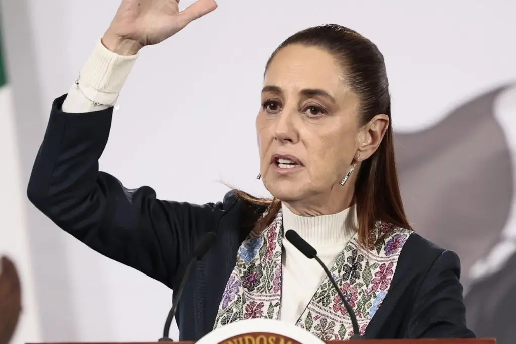 Sheinbaum pide mantener la 'cabeza fría' ante señalamientos de Trump en cumbre regional