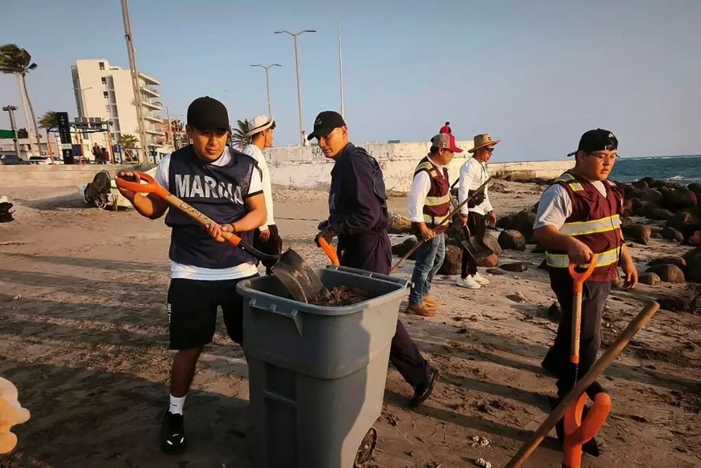 México atiende presencia de hidrocarburos en playas de Veracruz y Tabasco 