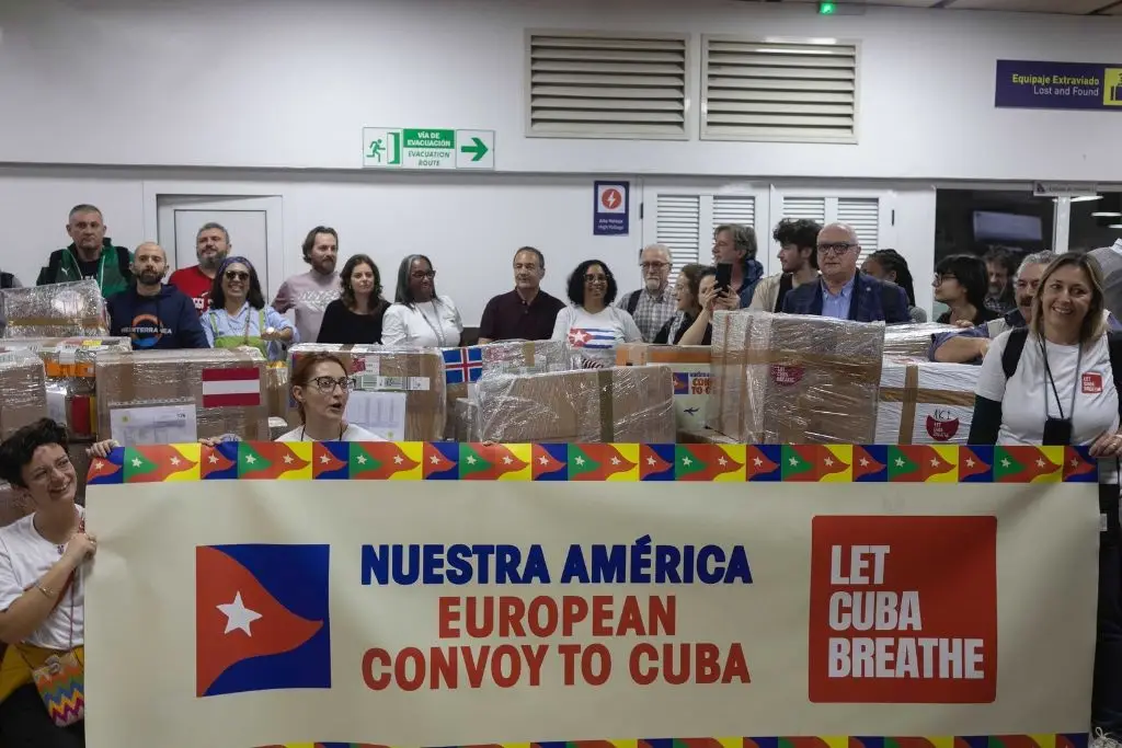 Llega a Cuba delegación del 'Convoy Nuestra América' con ayuda humanitaria