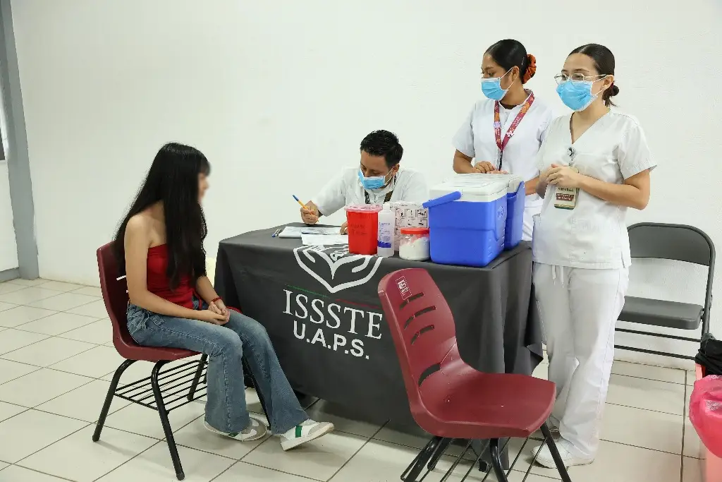 Salud reporta más de 400 mil vacunas aplicadas durante campaña invernal 