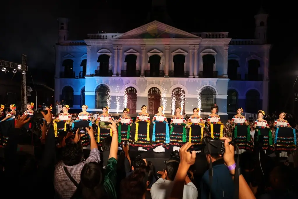 Presentan a medios de comunicación a las 17 embajadoras a la Feria Tabasco