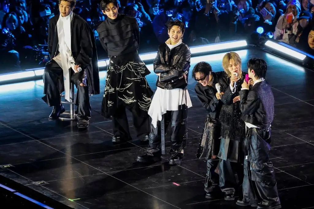 Banda de K-pop BTS vende cuatro millones de copias de su nuevo álbum en un día  