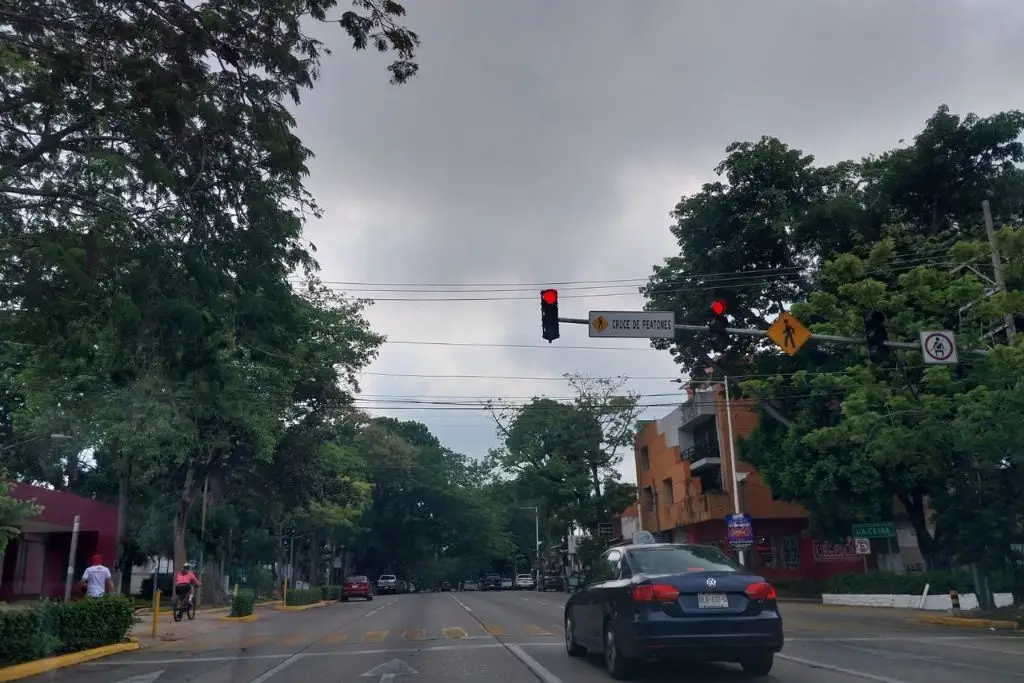 Chubascos con lluvias puntuales fuertes se esperan en Tabasco este jueves