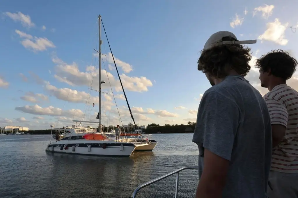 Marina localiza las dos embarcaciones desaparecidas en el Caribe que llevaban ayuda a Cuba 