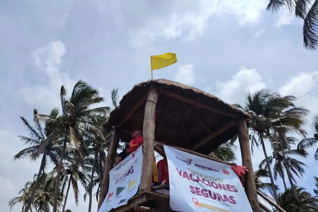 Protección Civil cambia a bandera amarilla en playas de Paraíso y Centla 