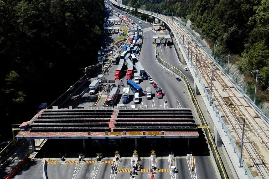 Segob reporta escasa participación en el paro nacional de transportistas   