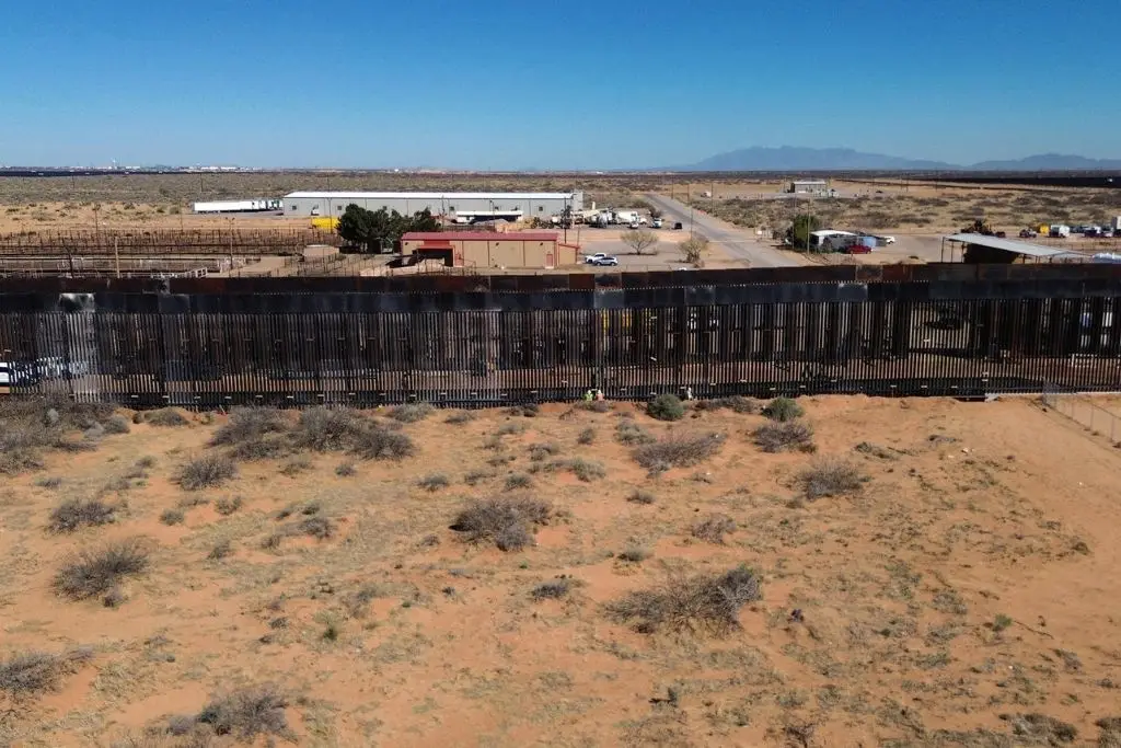 Demandan al Gobierno de Trump por ocultar plan de muro fronterizo en parque natural 