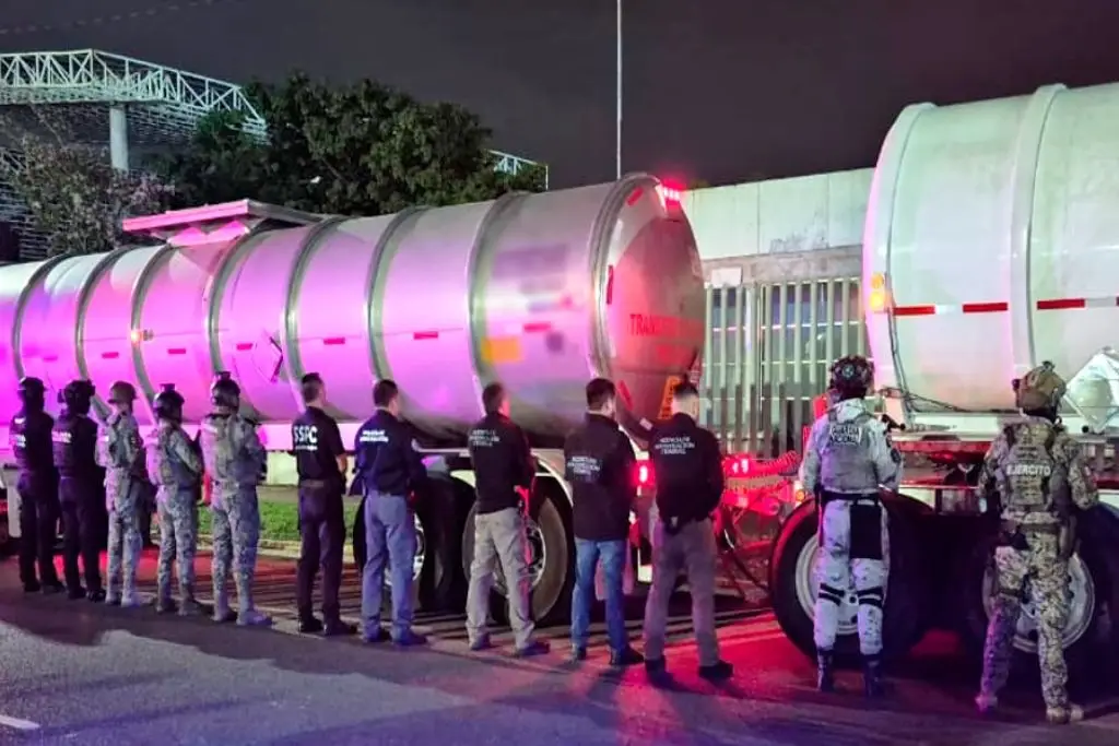 Aseguran 60 mil litros de hidrocarburo en Tabasco 