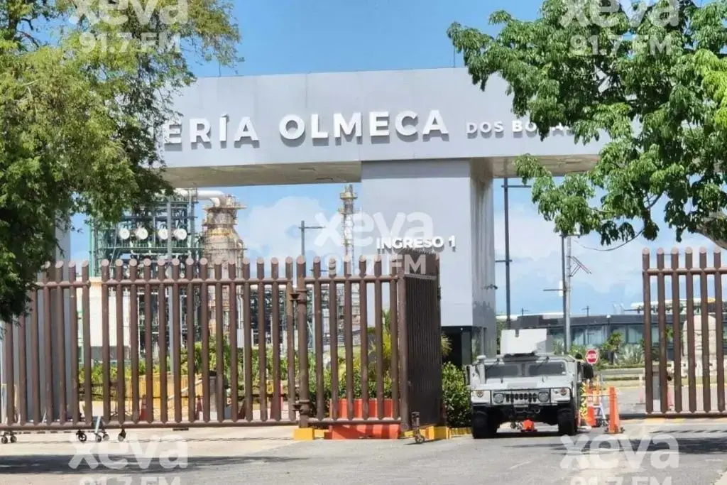 Iglesia católica pide auditoría integral de seguridad en refinería de Dos Bocas