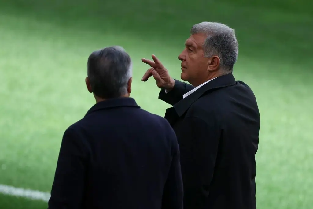 Presidente del Barcelona en contra del arbitraje de Champions