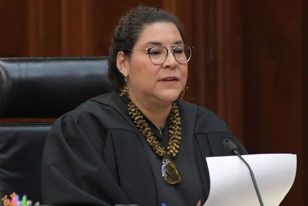 Lenia Batres frena deuda de 5.8 mil mdp al ISSSTE, dirigido por su hermano