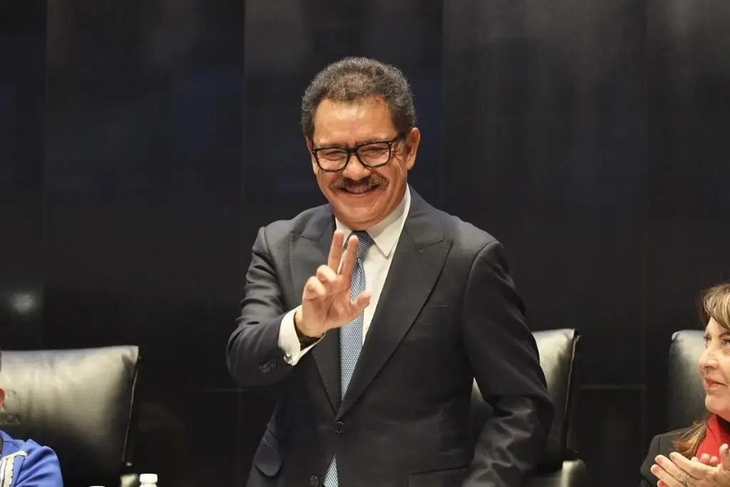 Ignacio Mier acusa a Maru Campos de 'desacato político' por no acudir al Senado