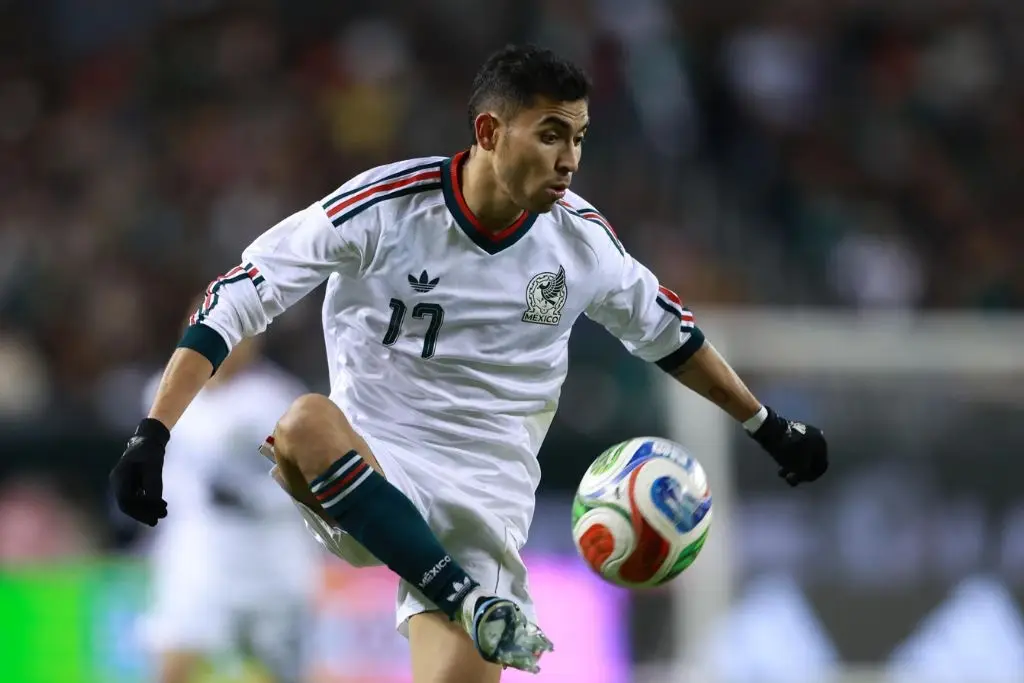 Orbelín Pineda, del AEK Atenas, se une a la selección mexicana previo al juego ante Ghana