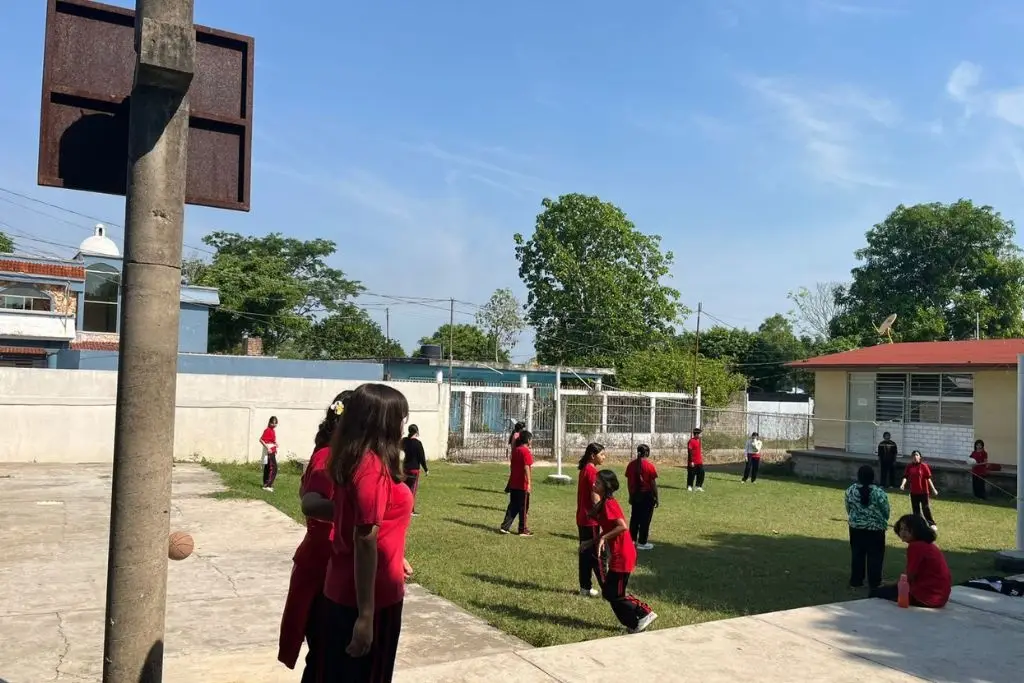 Modificación de horario de clases únicamente para escuelas públicas, precisa SETAB 
