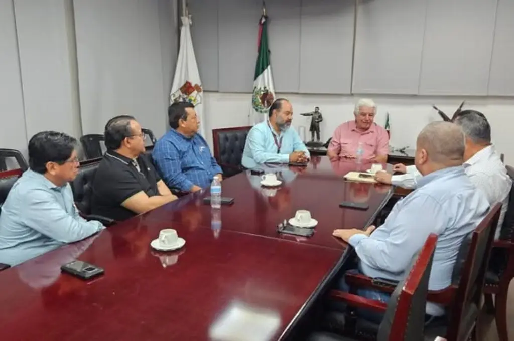 Revisa SEGOTAB con sindicatos mayoritarios reformas a la Ley del ISSET 