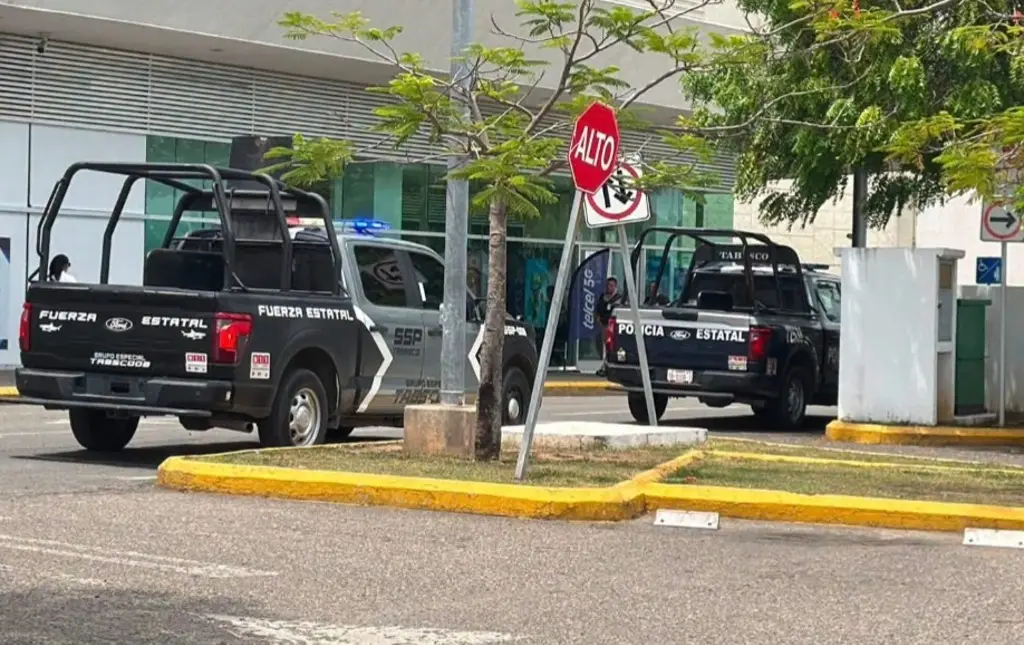 Investigan a personal bancario tras millonario asalto en Altabrisa 