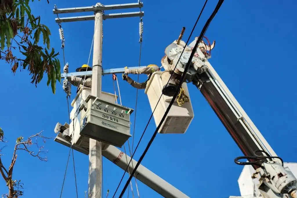 CFE suspenderá servicio eléctrico en 11 comunidades de Centro este sábado por mantenimiento