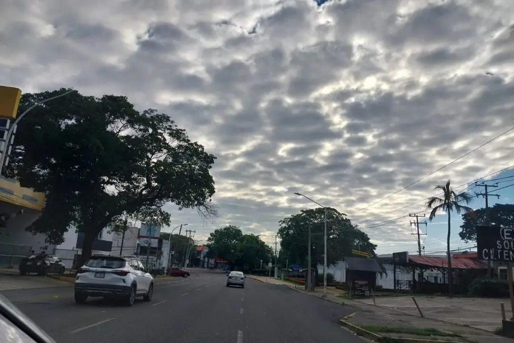 Prevén lluvias aisladas en Tabasco por onda tropical 13 este domingo