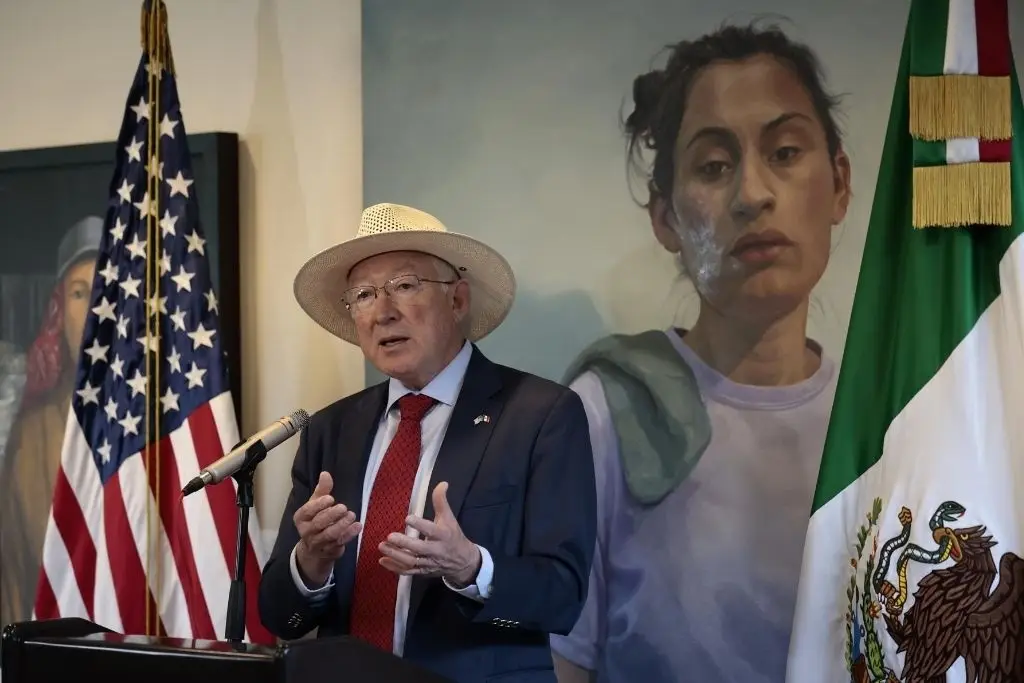 Ken Salazar reafirma que EE.UU. no participó en la captura de 'El Mayo': 'No era nuestro avión, ni nuestro piloto, ni nuestra operación'