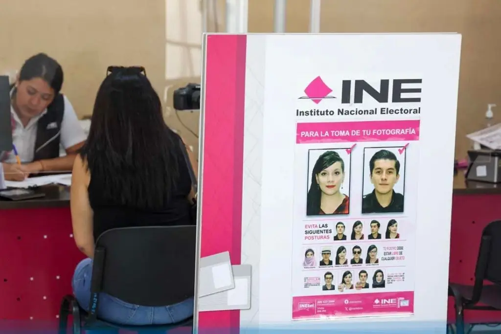 Jóvenes de 17 años podrán tramitar su INE para votar en 2027