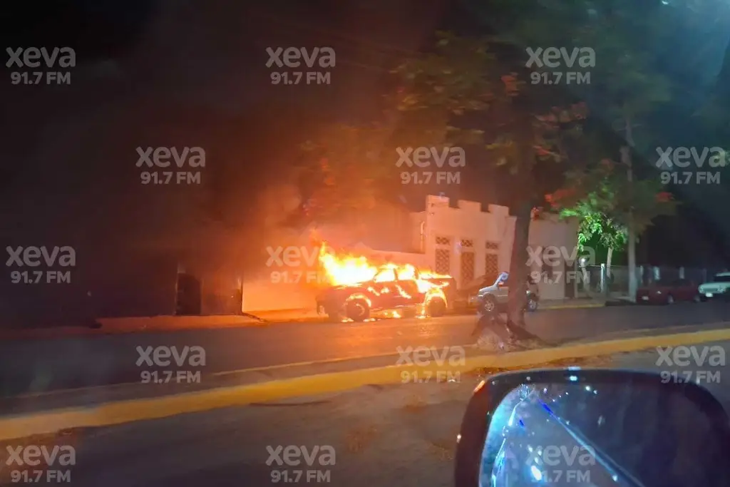 Quema de vehículos encendieron las alertas la noche de este lunes