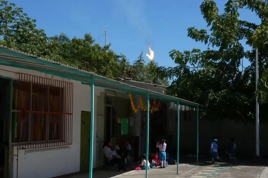 Ayuntamiento de Paraíso dona predio para reubicar escuelas cercanas a la refinería Olmeca