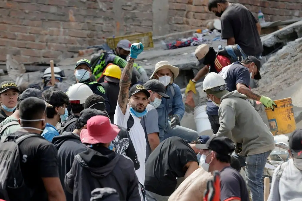 México envía 58.5 toneladas de ayuda a Colombia tras el terremoto 