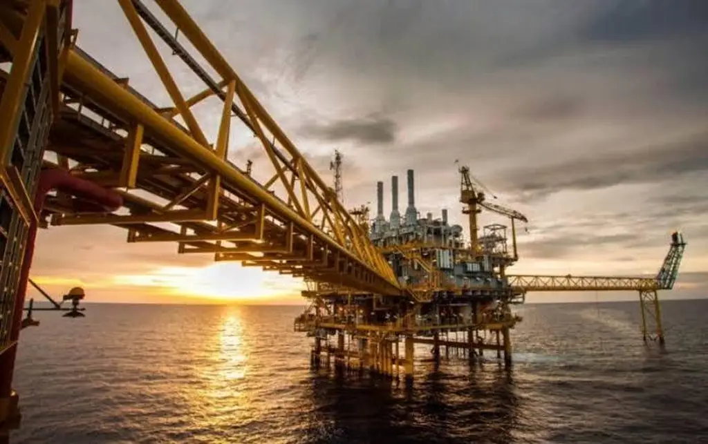 Admite Turismo pérdida de empleos petroleros; insiste en diversificación económica