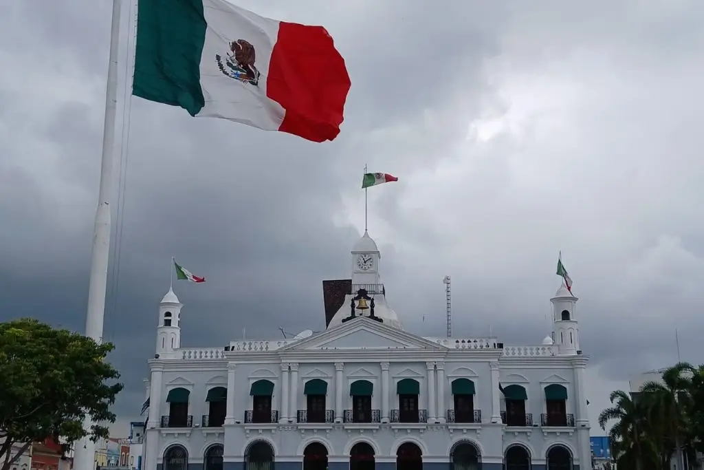 Prevén lluvias fuertes a muy fuertes en Tabasco este jueves por onda tropical 32