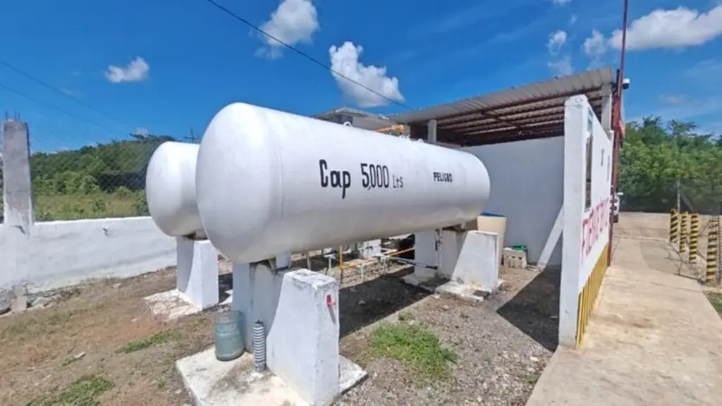 Catean predio en Tenosique; aseguran 1,650 litros de Gas LP