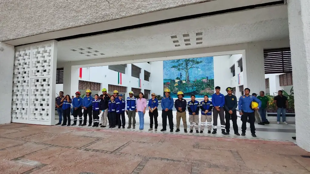 Evacúan a 615 personas del Ayuntamiento de Centro en 3 minutos y medio durante Simulacro Nacional