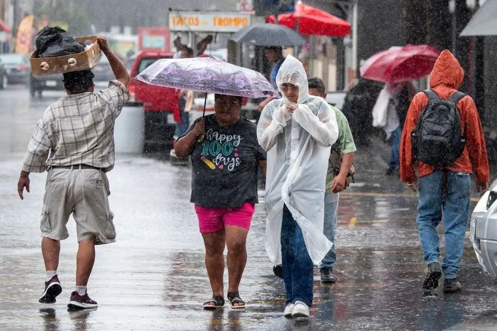 Depresión tropical nueve se intensificaría a tormenta y huracán en las próximas 48 horas