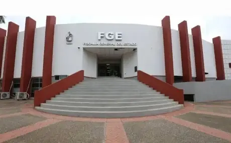 Denuncian quema y despojo de casa de un abuelito en Tacotalpa