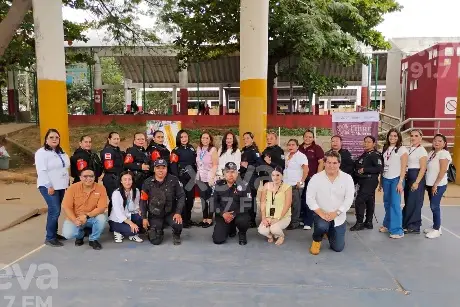 Ofrecen 'Feria de Servicios Interinstitucionales' para la atención a la mujer